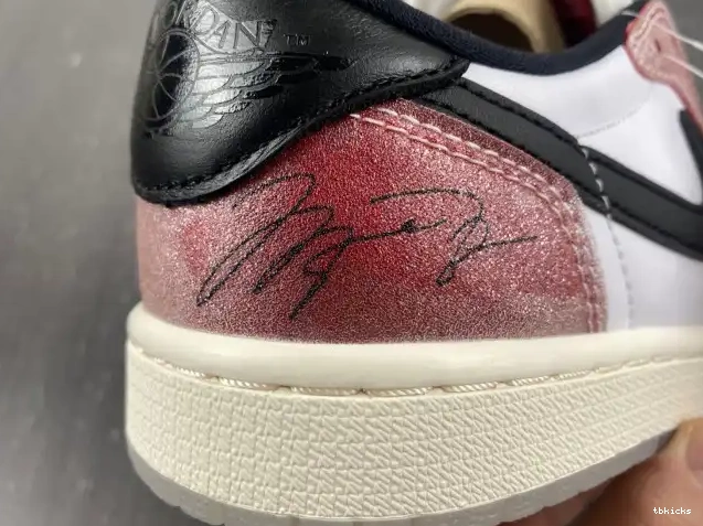 Rep TB X 1 JORDAN BLACK' LOW TROPHY AIR 'RED FN0432-017 ROOM OG 0422